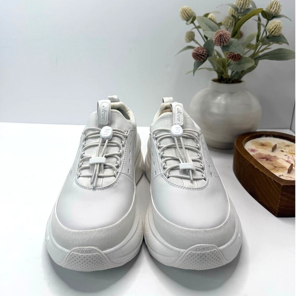 Clove Forte 2 Nursing Sneaker Healthcare Brilliant White Women 7.5 Tried On - Picture 2 of 10